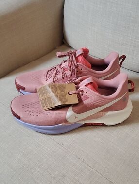 Nike Women’s Pink & White Training Shoes